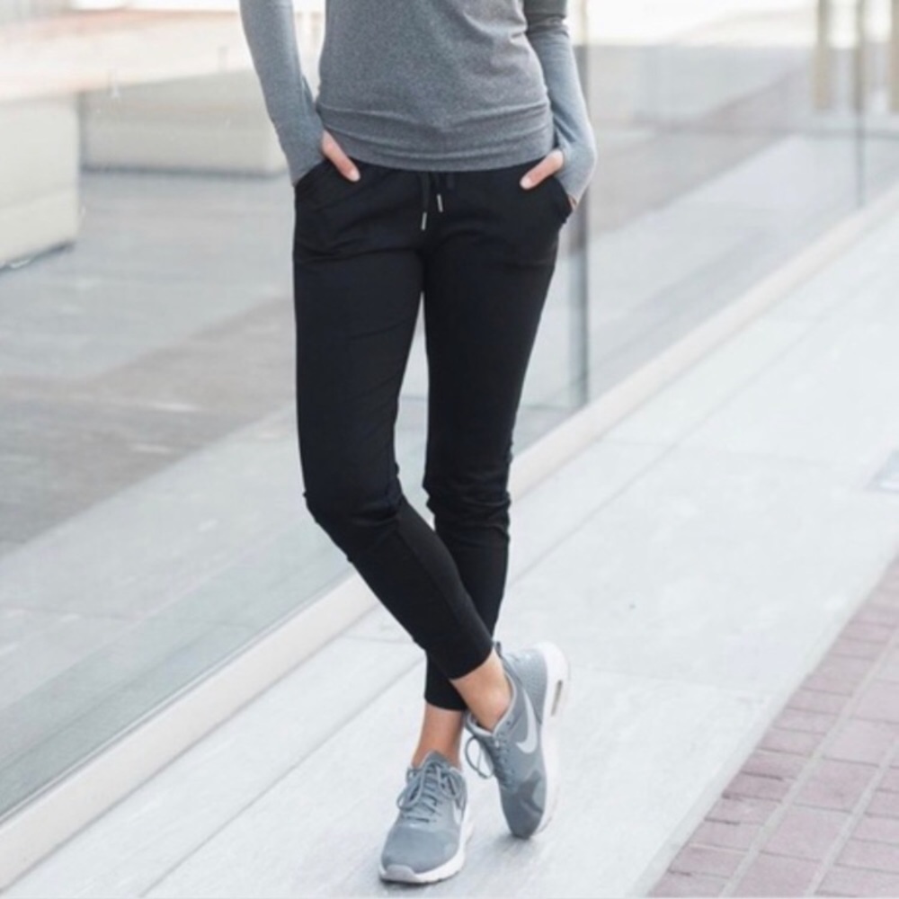 Zyia unwind joggers